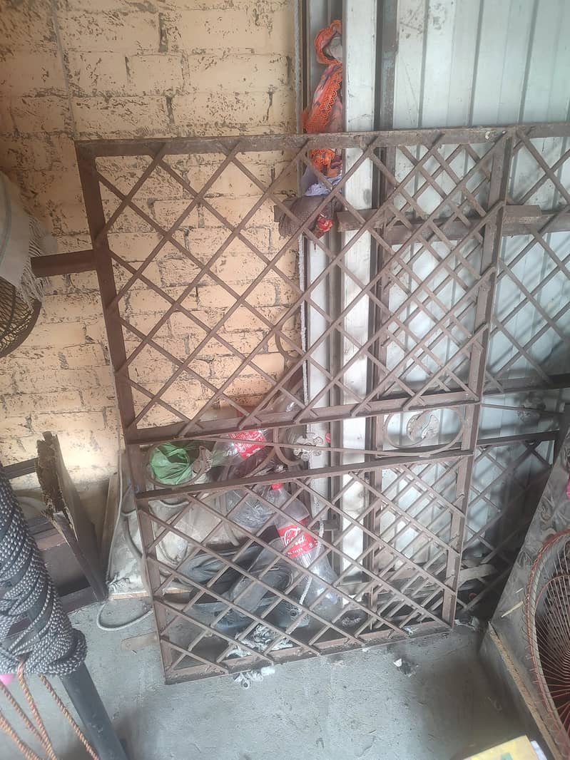 gates 0