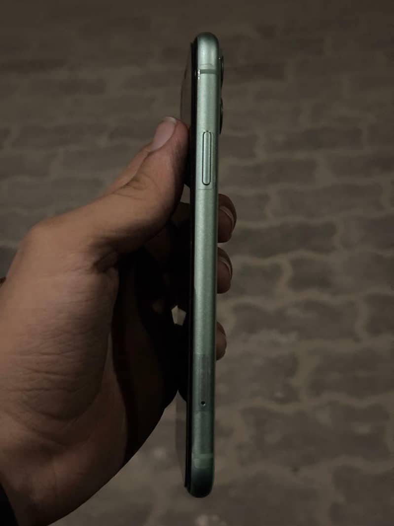 Apple iPhone 11 2