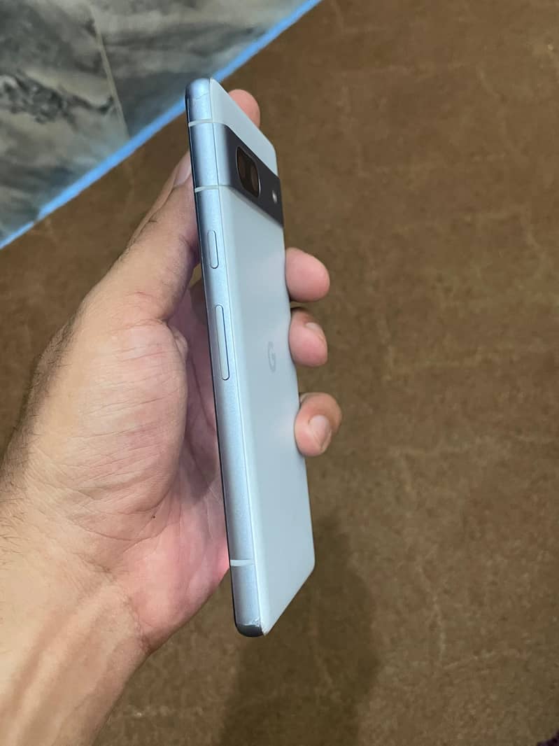 Google pixel 7a 2