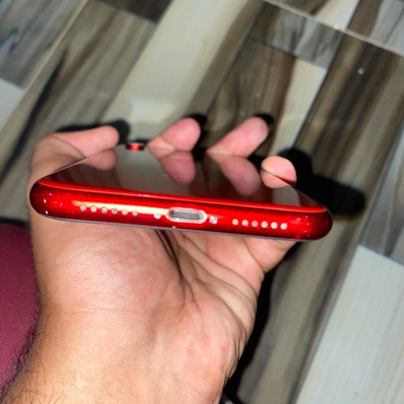 Apple iPhone XR 6