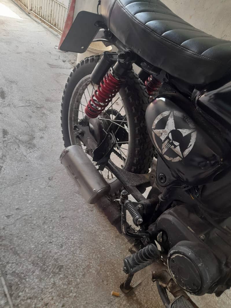 Altered Unique 70 6