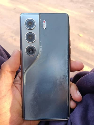 Tecno CAMON 40 Pro
