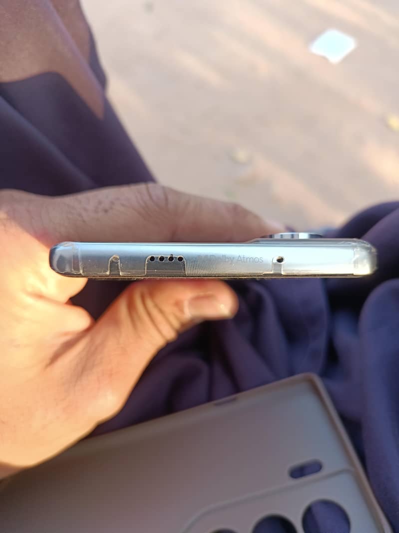 Tecno CAMON 40 Pro 1