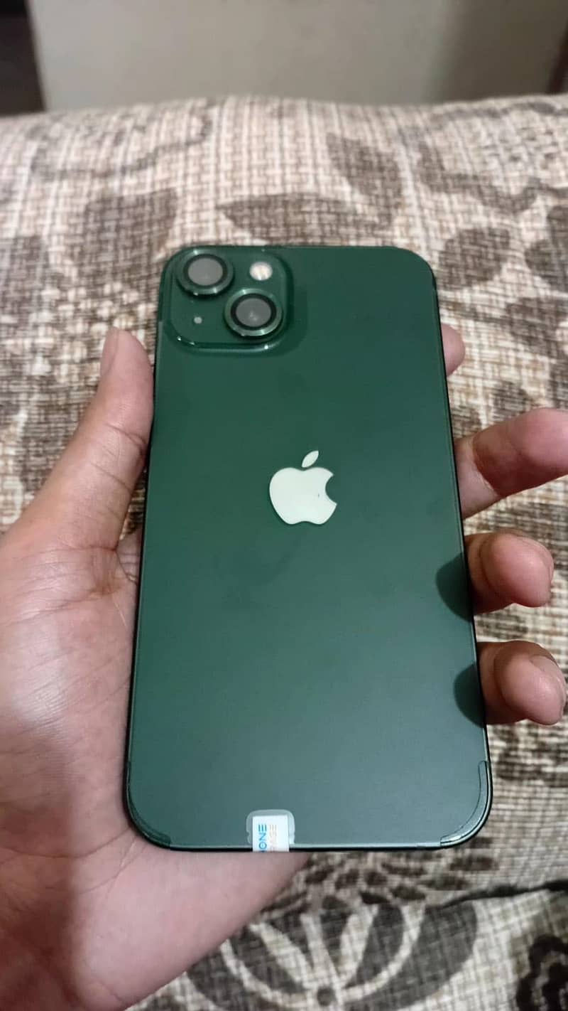 Apple iPhone 13 9