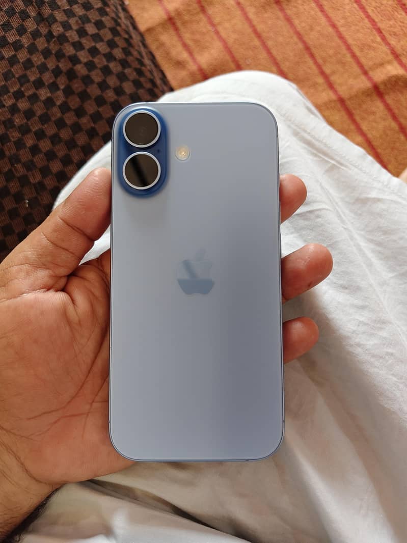Apple iPhone 17 4