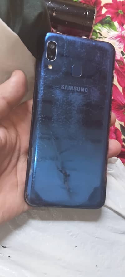 Samsung Mobile A20
