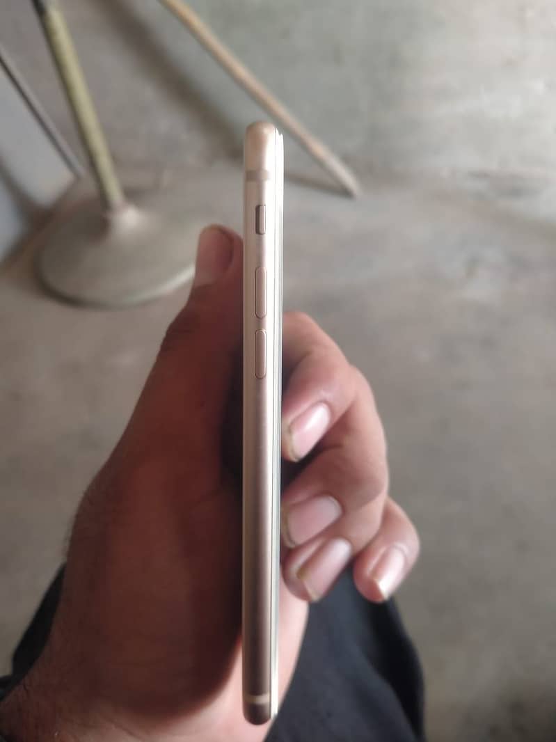 Apple iPhone 8 2