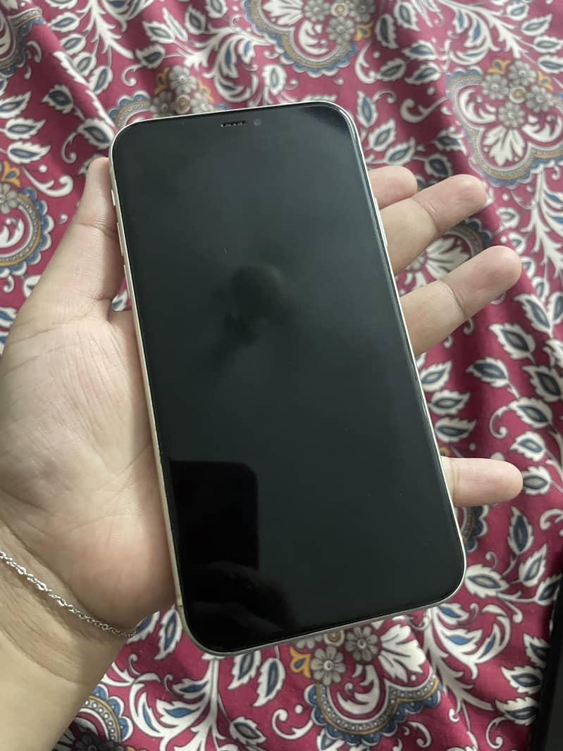 Apple iPhone 11 2