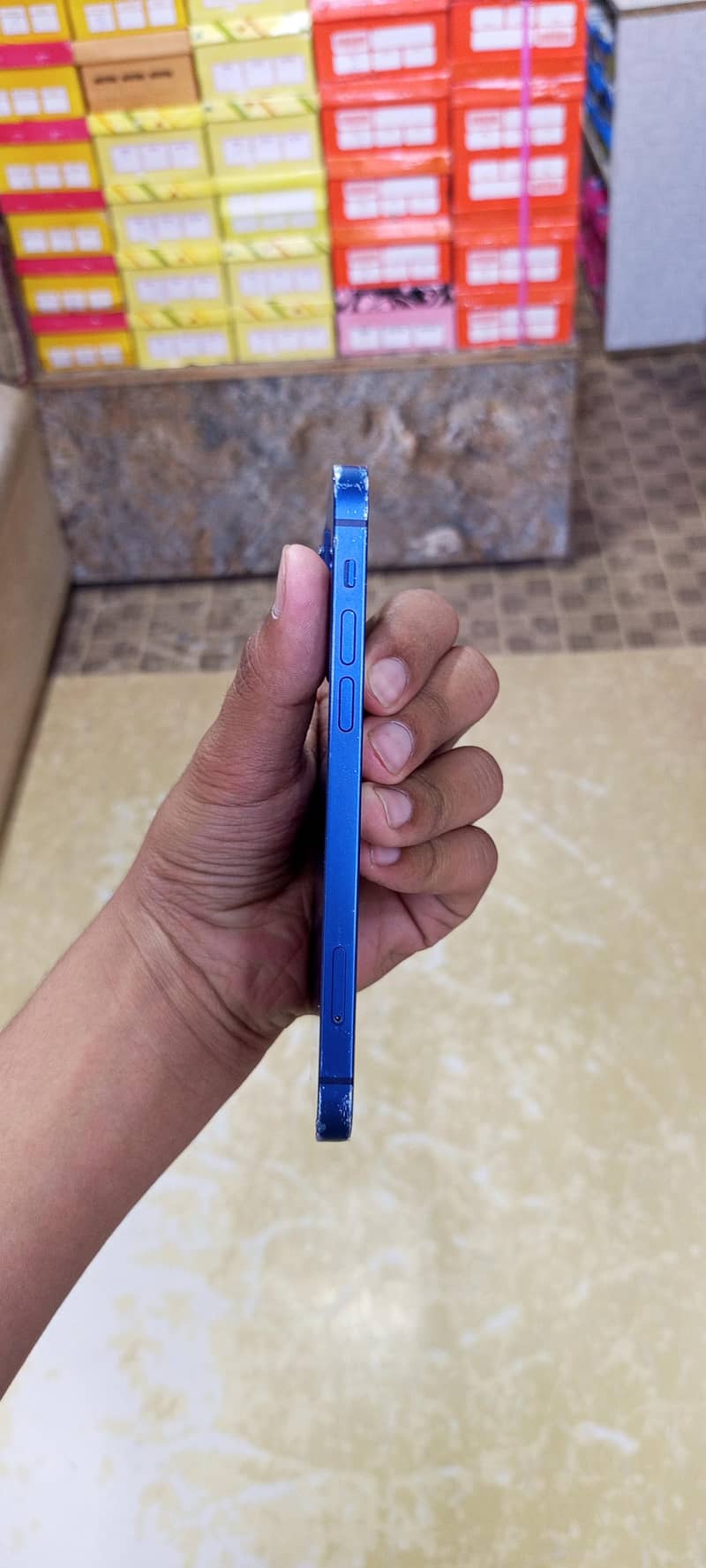Apple iPhone 12 3