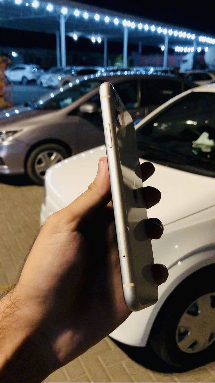 Apple iPhone 11 1