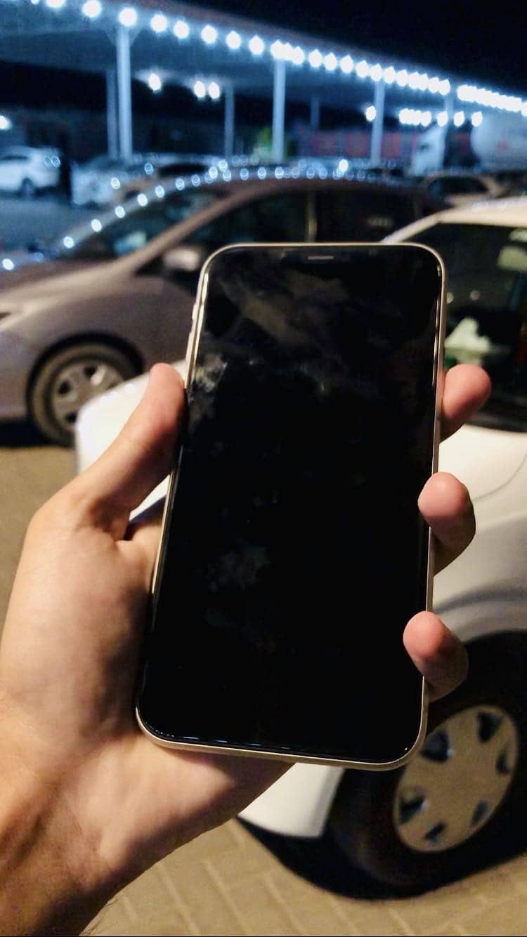 Apple iPhone 11 5