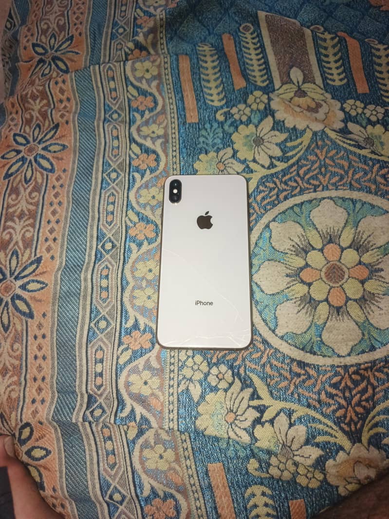 Apple iPhone XS Max 0
