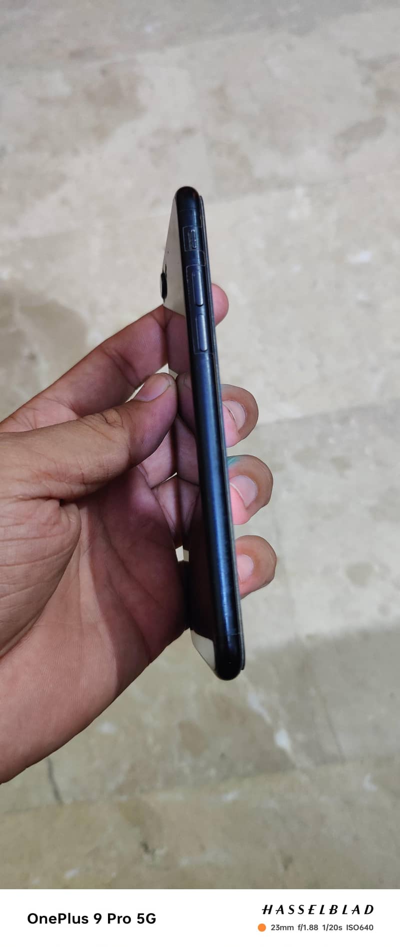 Apple iPhone 7 2
