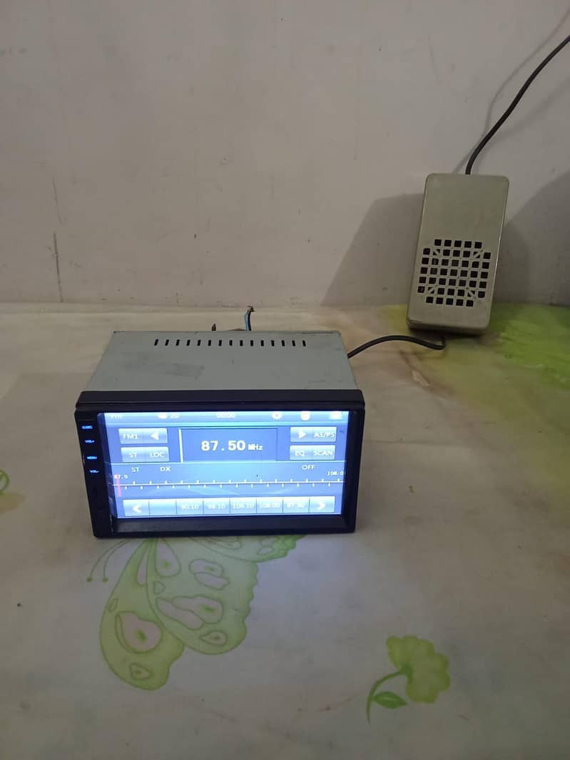 Bluetooth LCD Deck 1