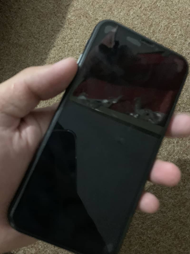 Apple iPhone XS 0