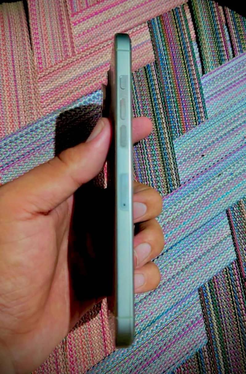 Apple iPhone 16 Pro Max 5