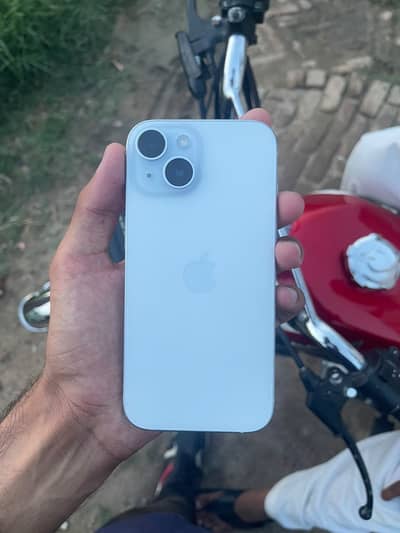 Apple iPhone 15