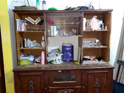 Its a wood showcase, nice capacity also