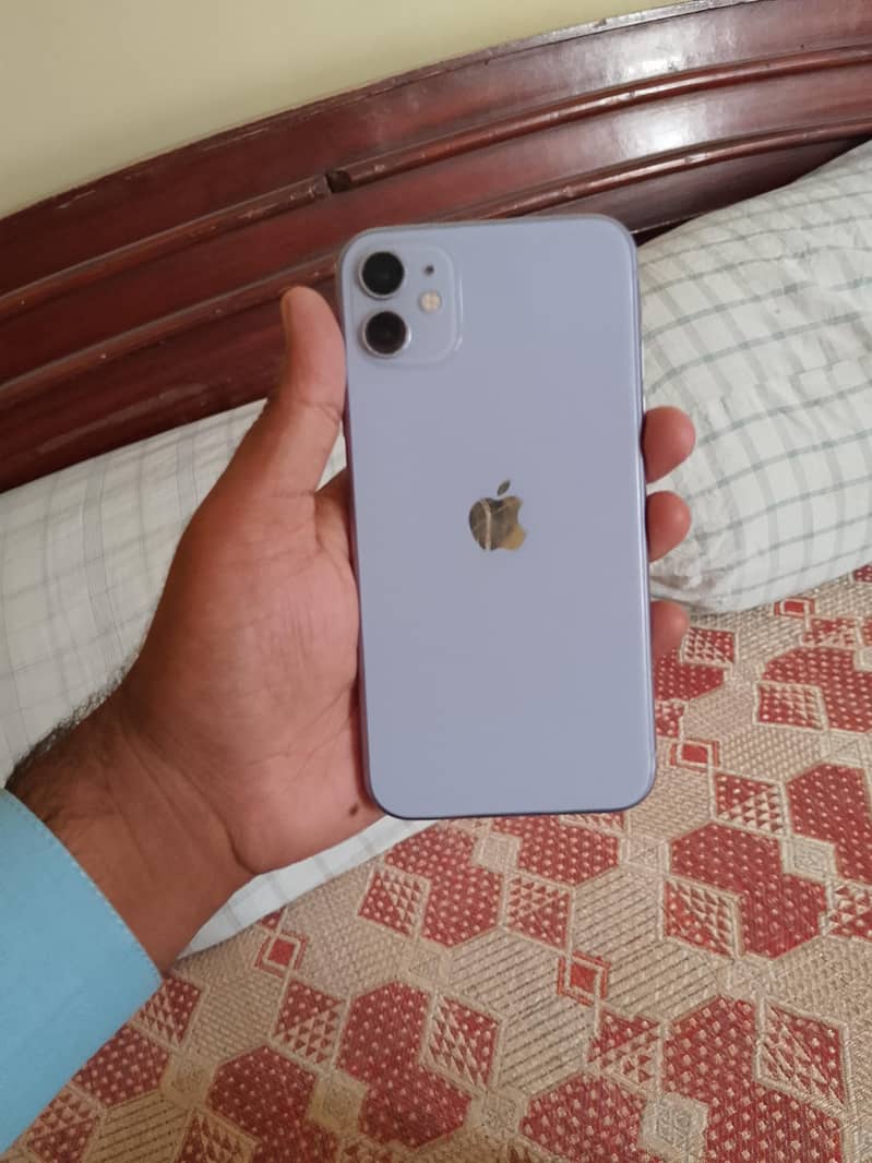 Apple iPhone 11 0