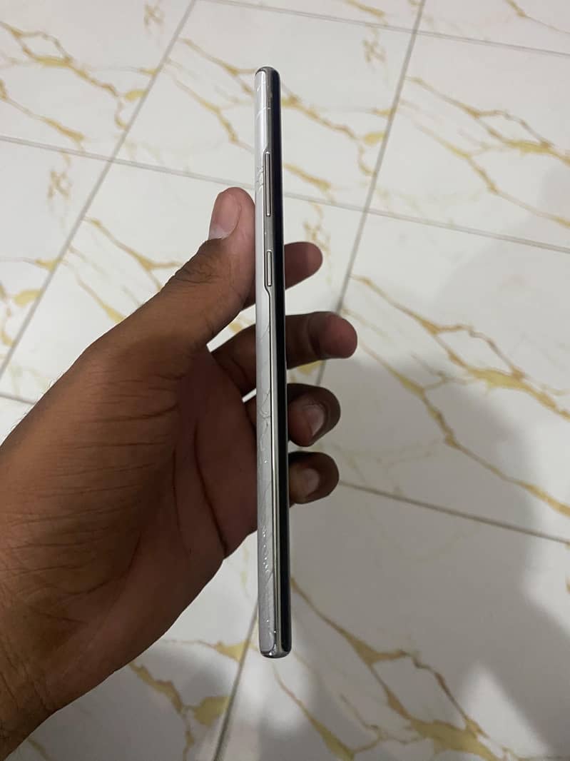 Samsung Mobile Note 10 Plus 4