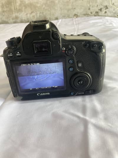 canon 6d all ok for sale need cash exchange possible iphone
