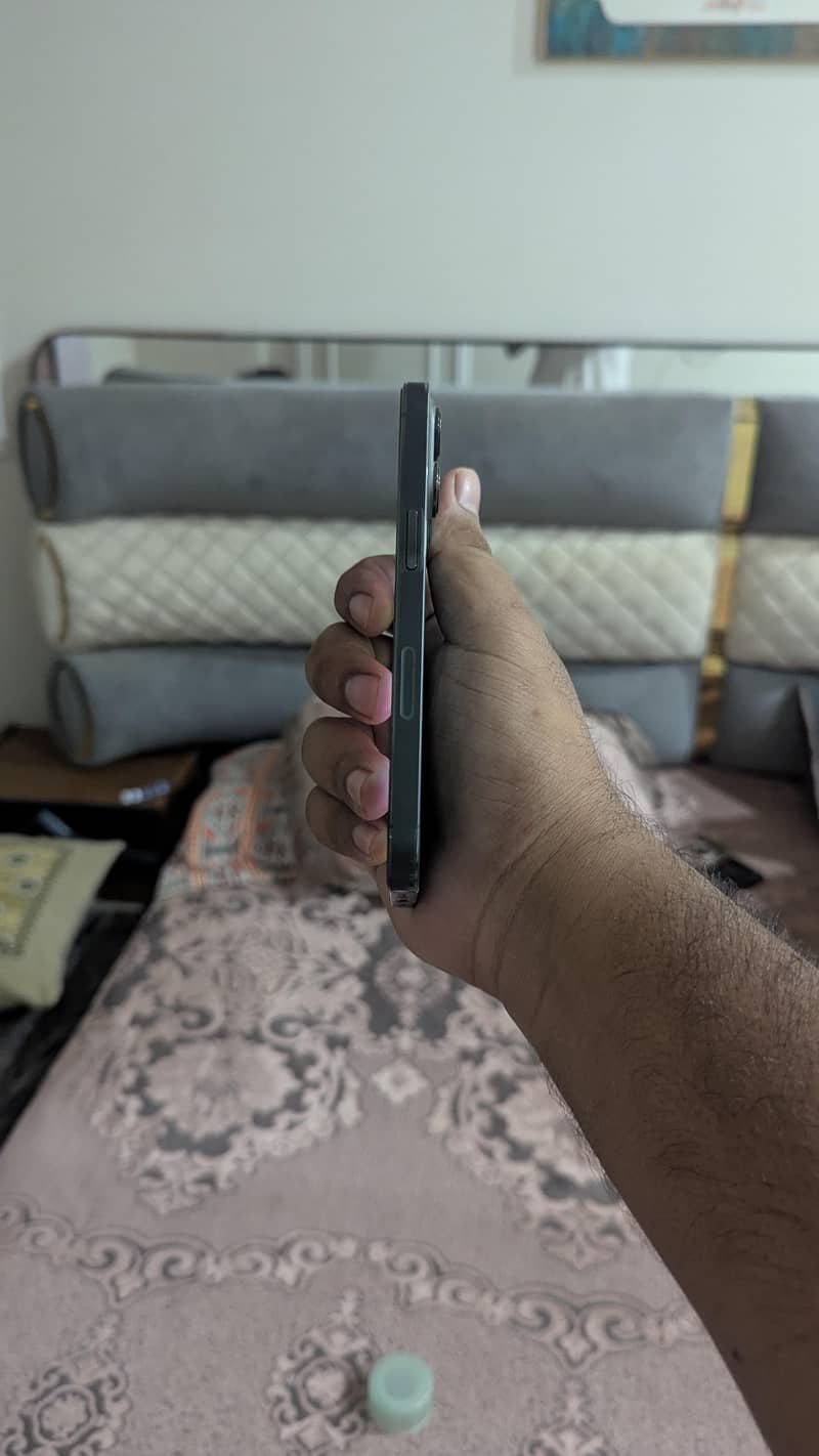 Apple iPhone 13 Pro 6