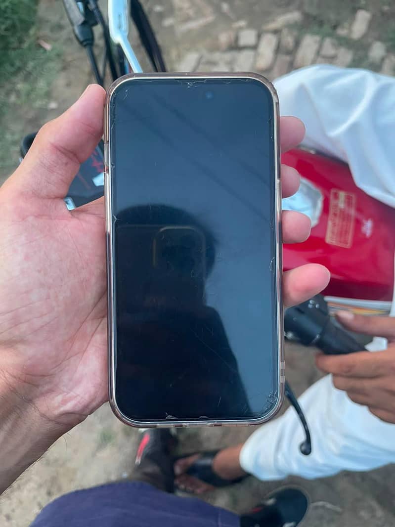 Apple iPhone 15 2