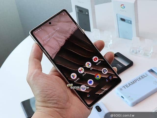 Google Pixel 7 3
