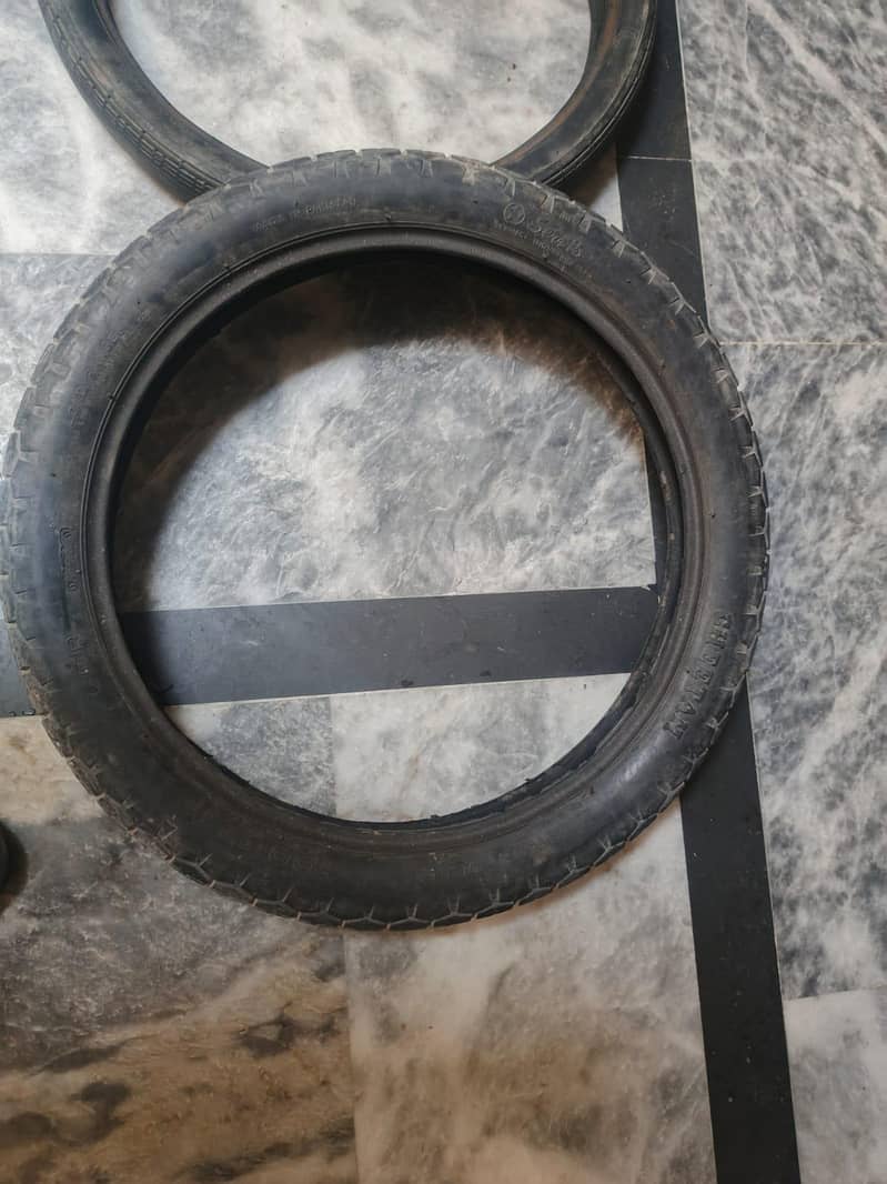 125 back tyre 2