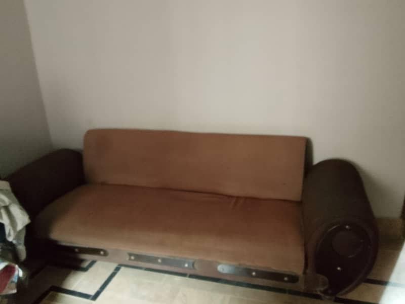 3 year old sofa combed 0