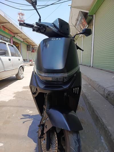 Evee s1 like new