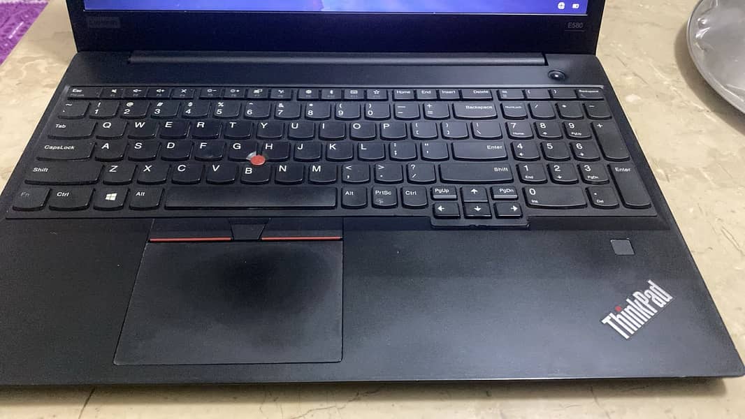Thinkpad e580 i5 7th gen 1