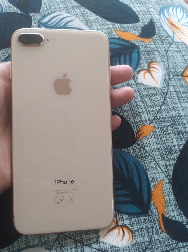 Apple iPhone 8 Plus 5