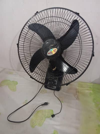 Dawlance Bracket Fan