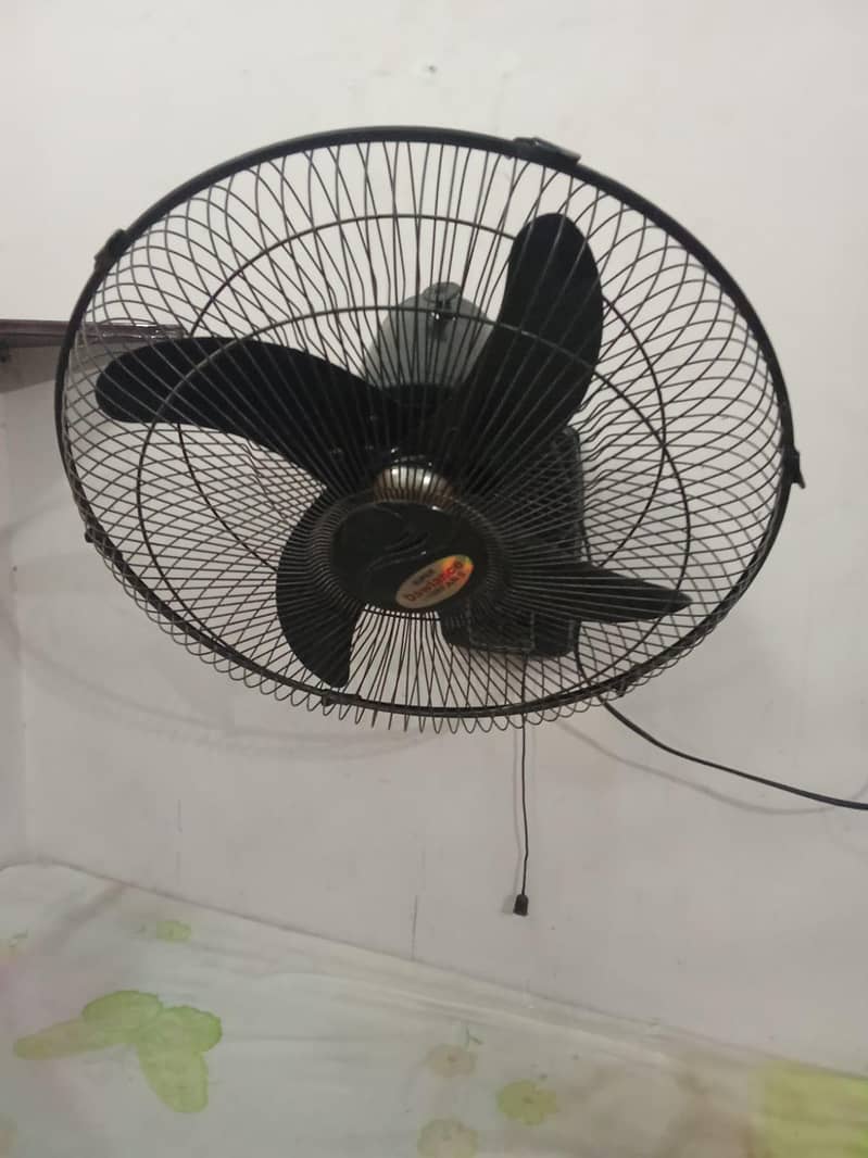 Dawlance Bracket Fan 4