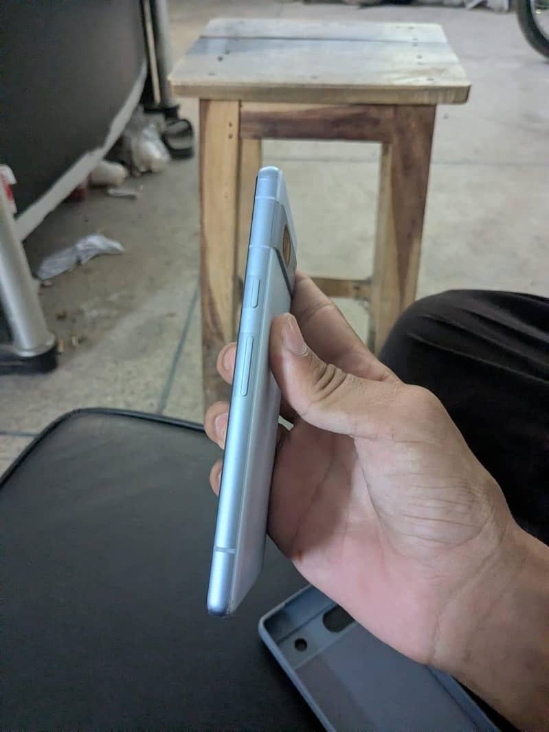 Google Pixel 7a 2