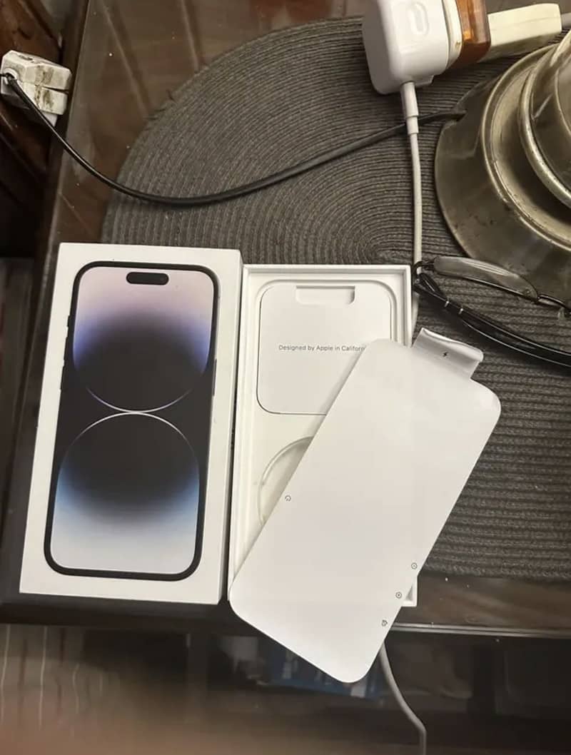 Apple iPhone 14 pro 8