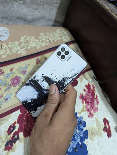 OPPO F17 Pro
