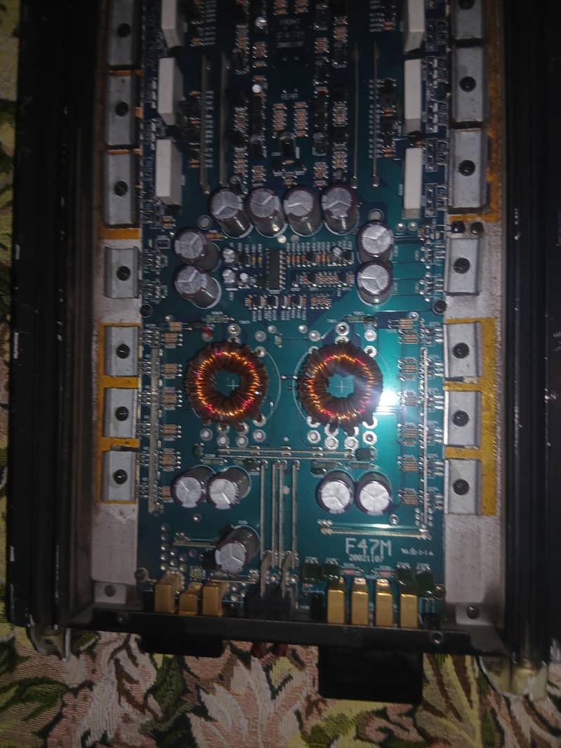 solid audio formula47  &kenwood basser 15