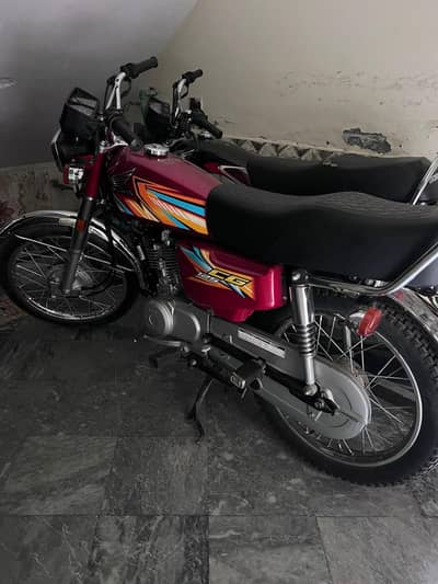 Honda 125 Red Color 10/10 condition