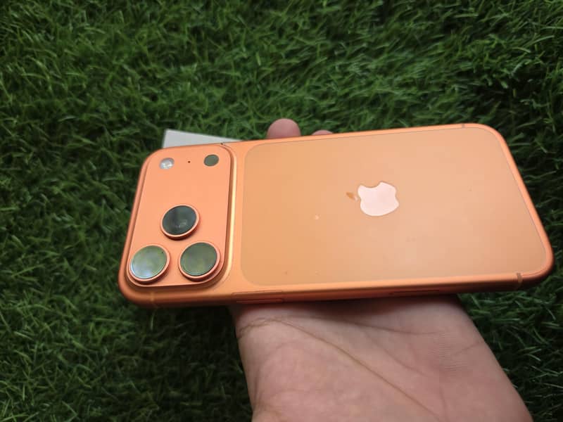 Apple iPhone 17 Pro Max 3