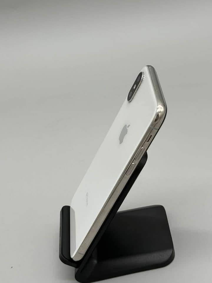 Apple iPhone X 2