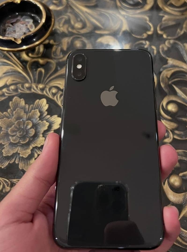 Apple iPhone X 5