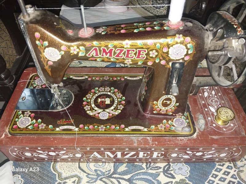 Hand seewing Machine 0