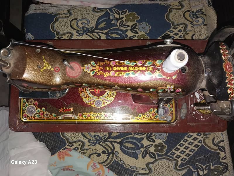 Hand seewing Machine 1