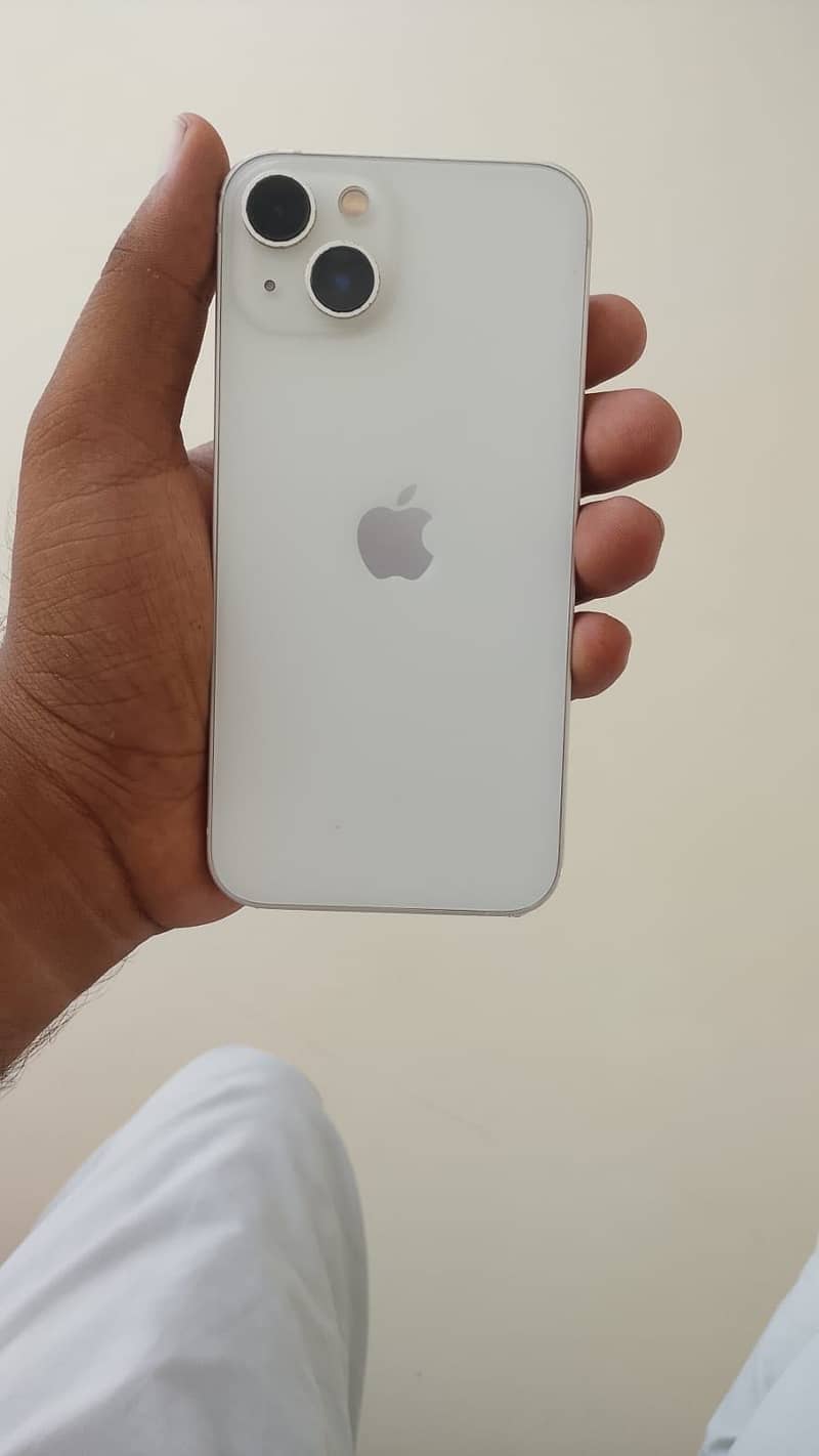 Apple iPhone 13 0