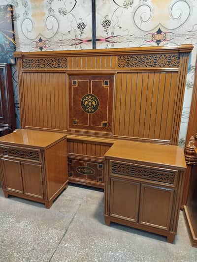 Double bed with 2 side tables/ king size double bed for sale in Gujrat