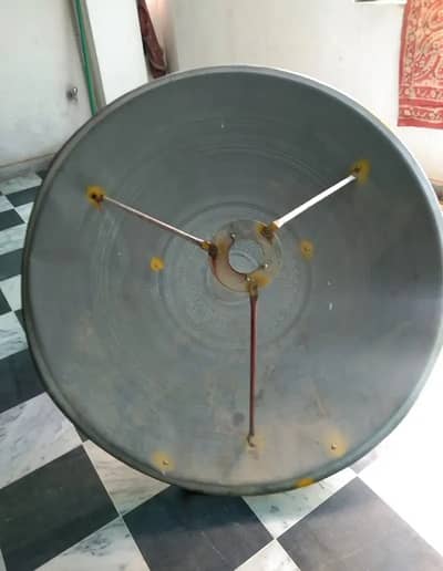 Dish for sale with stand,littel bit repair stand