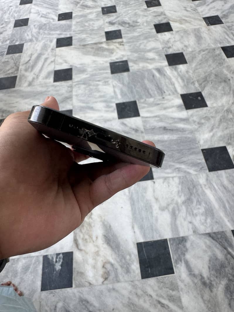 iPhone 14 Pro 1
