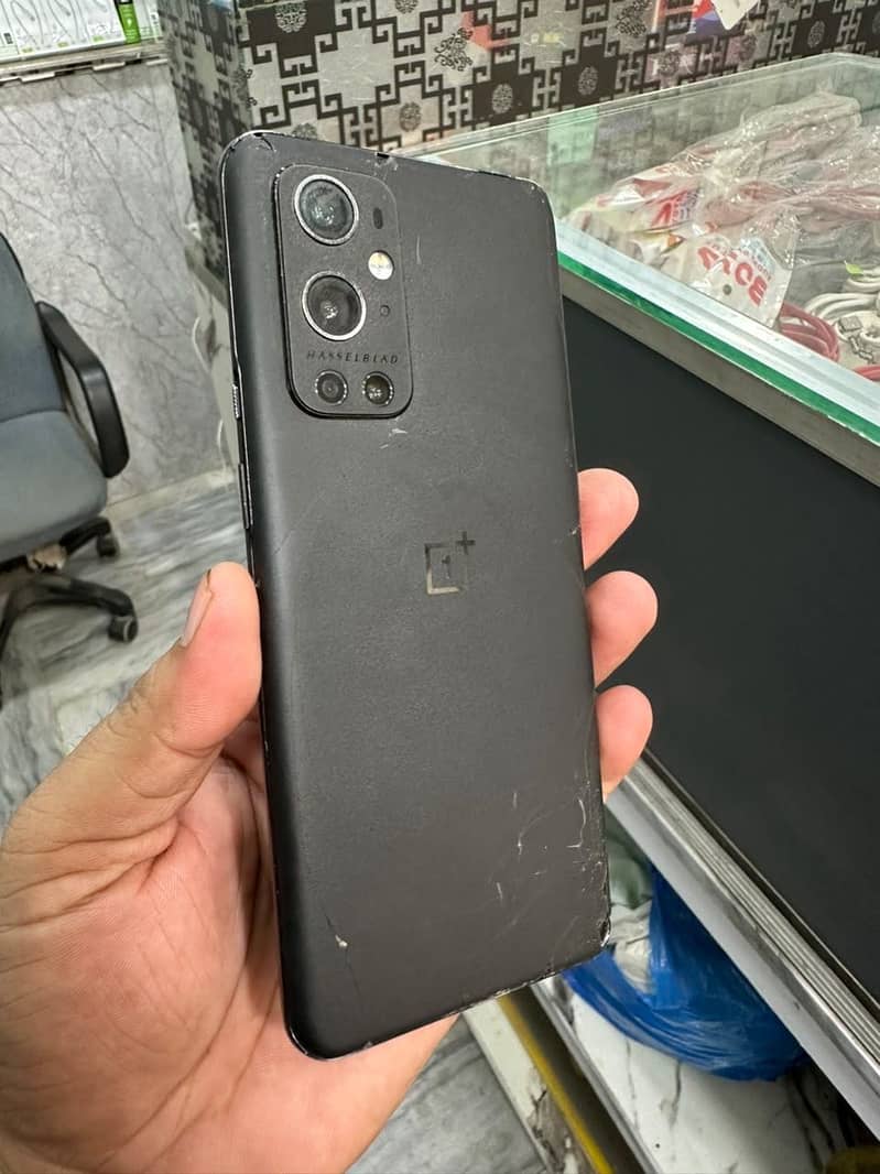 One Plus 9 Pro 3
